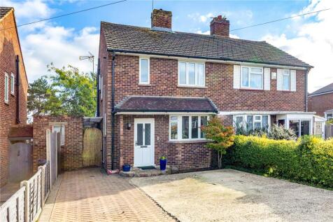 King Georges Drive, New Haw, Addlestone, Surrey, KT15