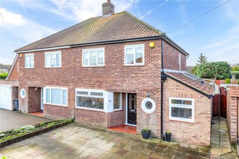 Queen Mary's Drive, New Haw, Addlestone, Surrey, KT15