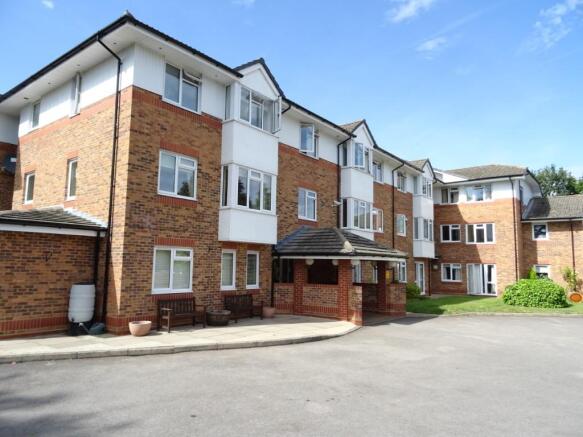 1 bedroom apartment for sale in Crockford Park Road, Addlestone, Surrey ...