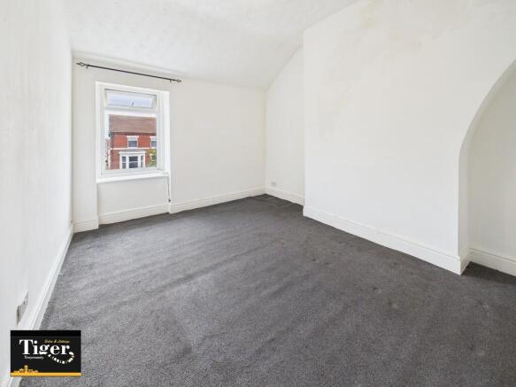 CAM02176G0-PR0709...