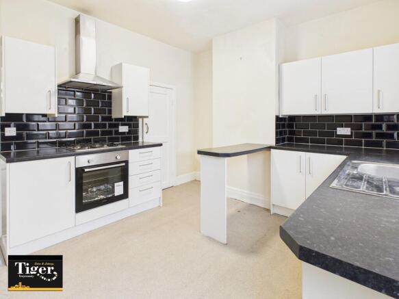 CAM02176G0-PR0711...