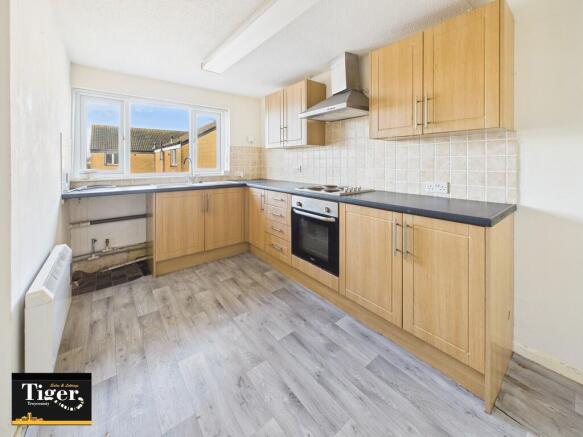 CAM02176G0-PR0735...