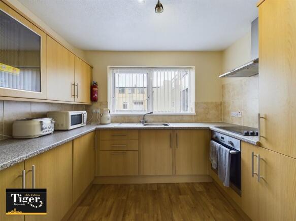 CAM03440G0-PR0145...