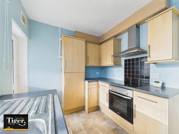 CAM02176G0-PR0756...