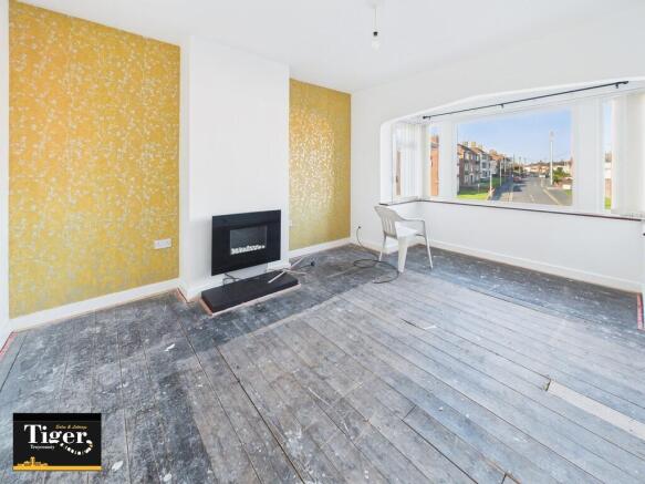 CAM02176G0-PR0756...