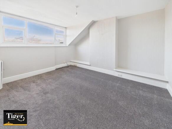 CAM02176G0-PR0742...