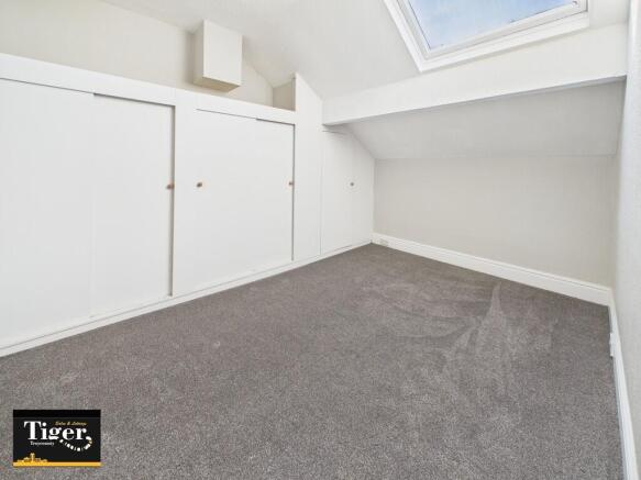 CAM02176G0-PR0742...