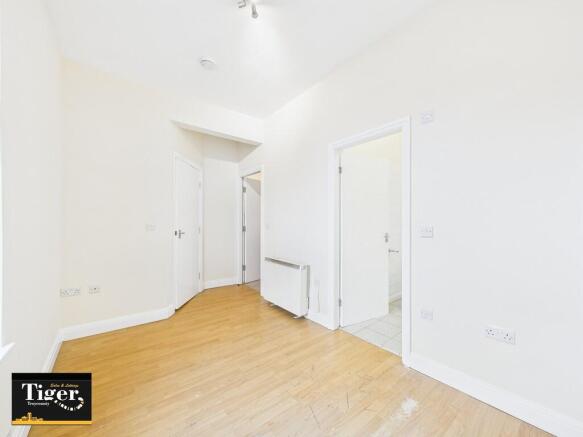 CAM03440G0-PR0466...