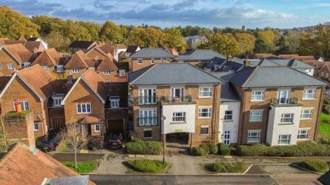 Trubwick Avenue, Waverley House, RH16