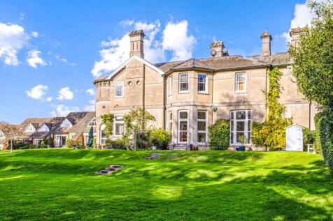 Tower House Close, Cuckfield, RH17