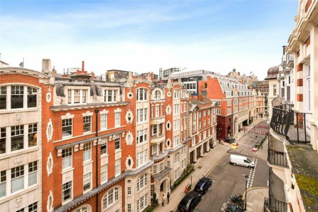 4 bedroom apartment for rent in Basil Mansions Basil Street