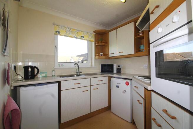 E Kitchen.jpg