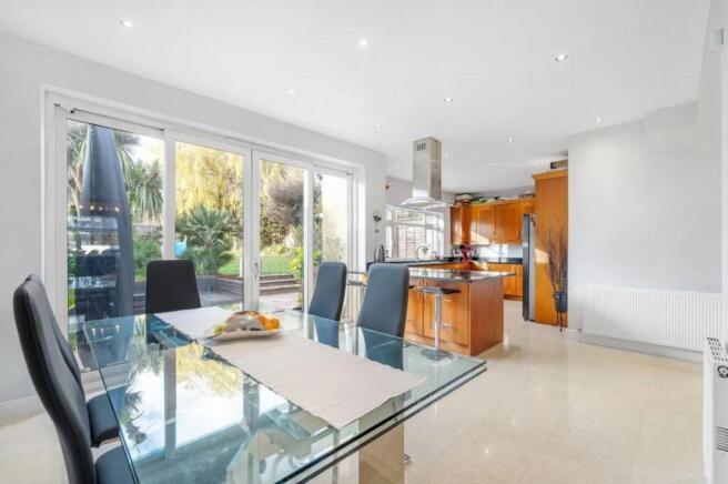 NEW DINING ROOM.JPG