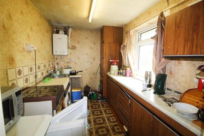 Kitchen edit.jpg