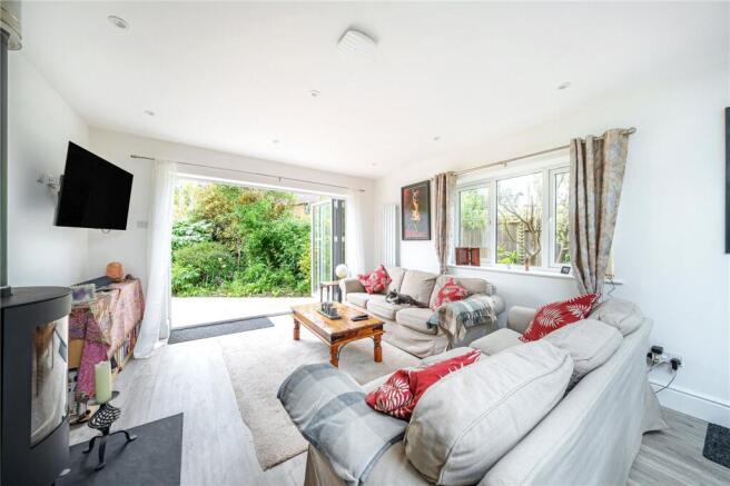 Sitting/family room