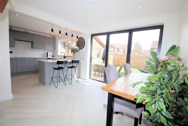 Kitchen/Dining Room