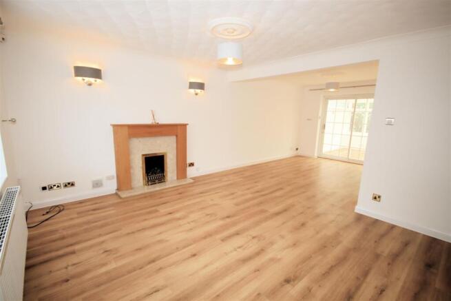 Lounge / Dining Room