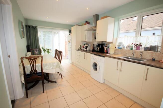 Kitchen/Breakfast Room