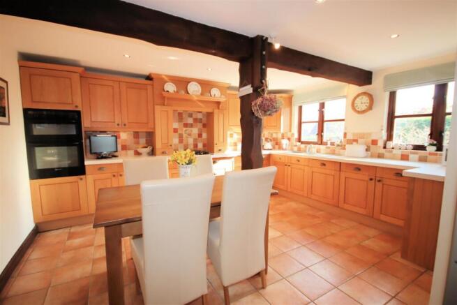 Kitchen/Breakfast Room
