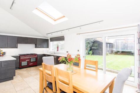 Cromwell Crescent, Market Harborough, Leicestershire, LE16