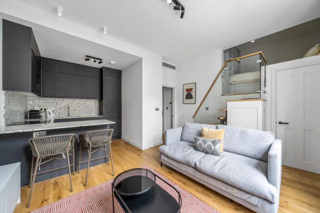 6, 25 Coleherne R...