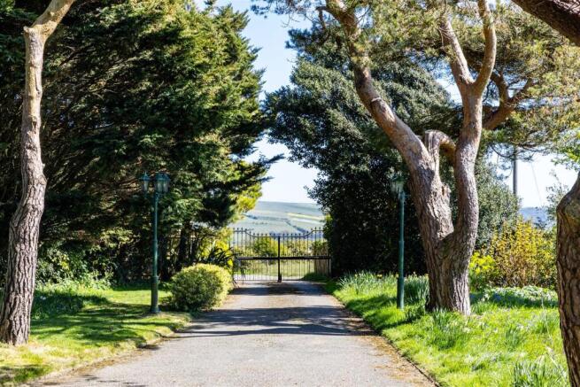 Entrance driveway