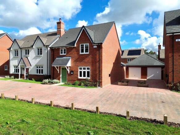 WhatsApp Image 2025-09-11 at 15.44.35_b731d046.jpg