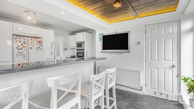 Breakfast Kitchen 