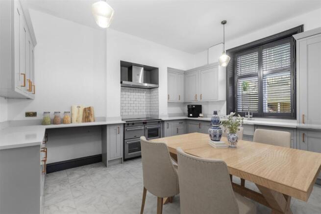 Kitchen _dining table f.jpg