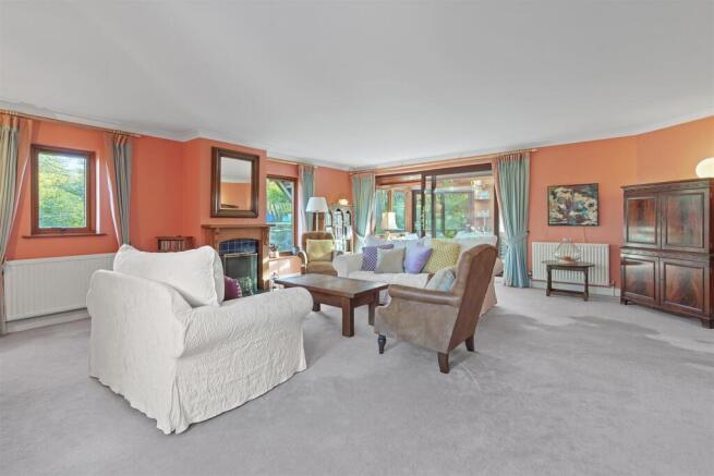 Sitting Room 2.jpg