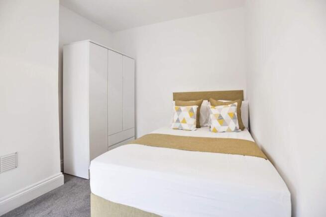 This beautifully presented double bedroom featu...