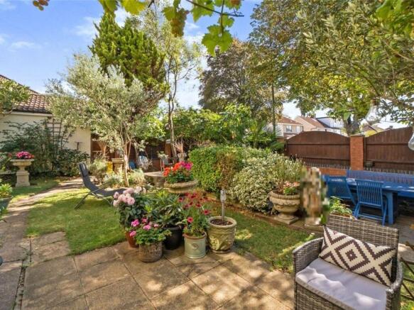 Experience tranquility in this beautiful garden...