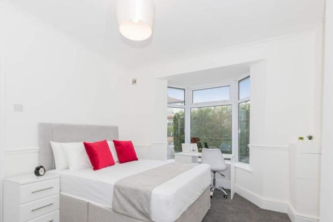 This beautifully presented double bedroom featu...