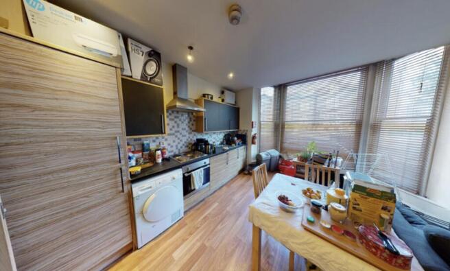 Bright and spacious living room with modern fur...