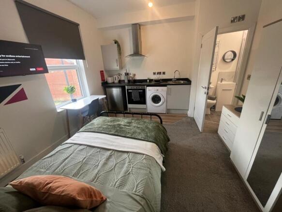Cozy and well-maintained single bedroom featuri...