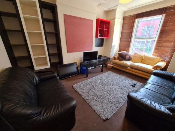 A bright and spacious contemporary living room ...