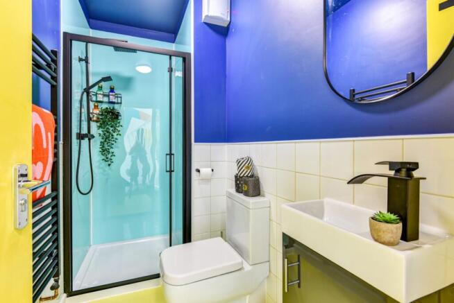 Bright and stylish bathroom featuring a modern ...