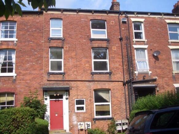 Red-brick terraced property with a welcoming re...
