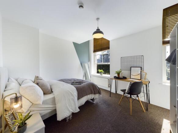 A spacious and inviting large double bedroom fe...