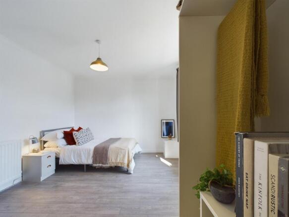 A spacious and bright large double bedroom, per...