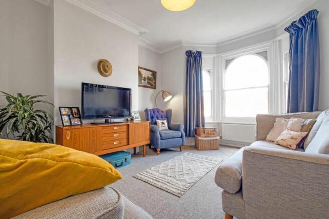 Lounge/Bedroom