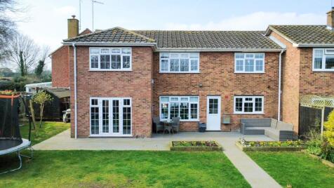 Temple Mead, Roydon, CM19