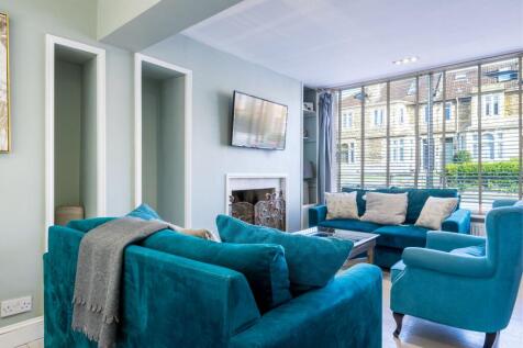 St. Georges Place, Bath, BA1