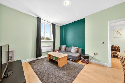 Romford Road, The Quadrangle House, E15