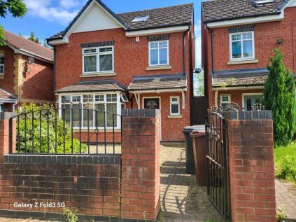 Cannock Road, Wednesfield, WV10