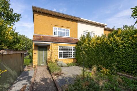 White Horse Lane, London, E1