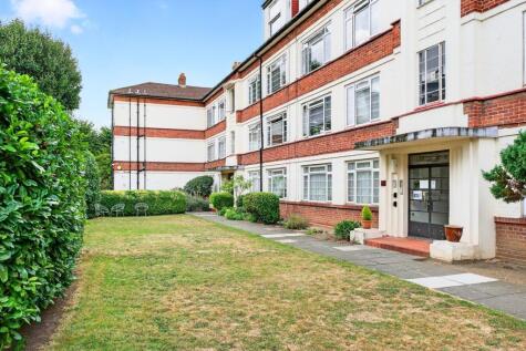 Manor Vale, Brentford, TW8