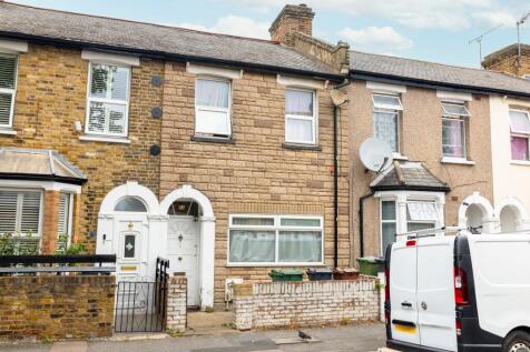 St. Andrew's Road, London, E17