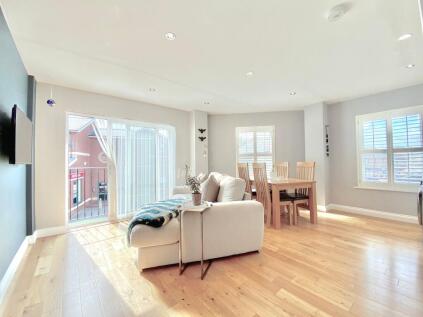 High Street, Nailsea, BS48