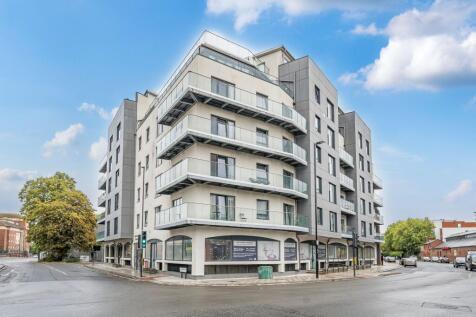 Royal Crescent Road, Royal Crescent Apartments, SO14